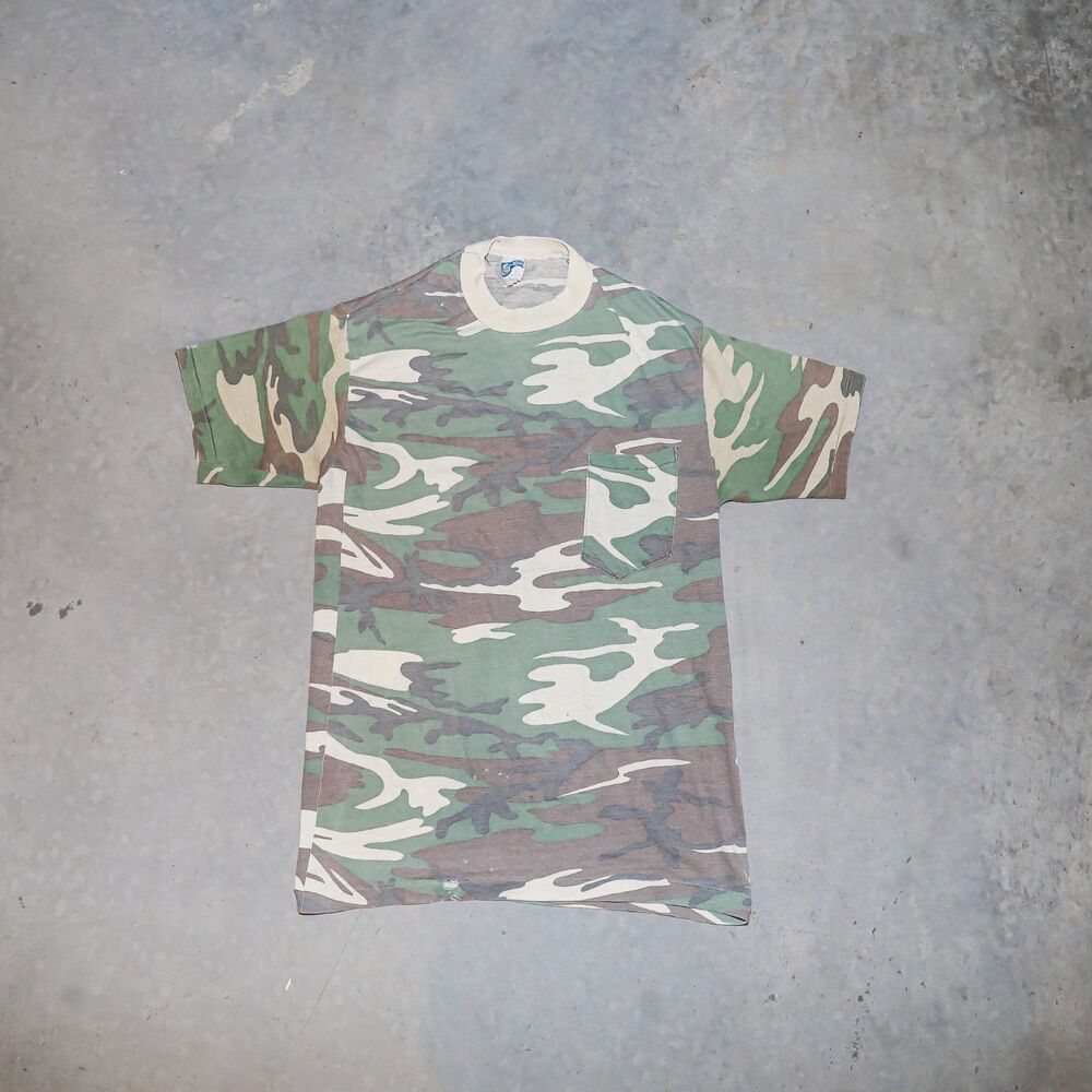 Vintage Distressed Camo Military Graphic Tee Crew Neck‎ Tshirt Casual Top Small